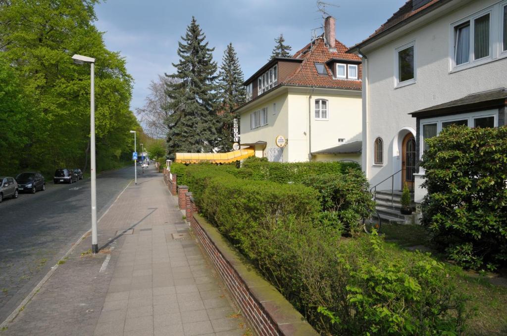 Hotel Hubertus Ганновер Экстерьер фото